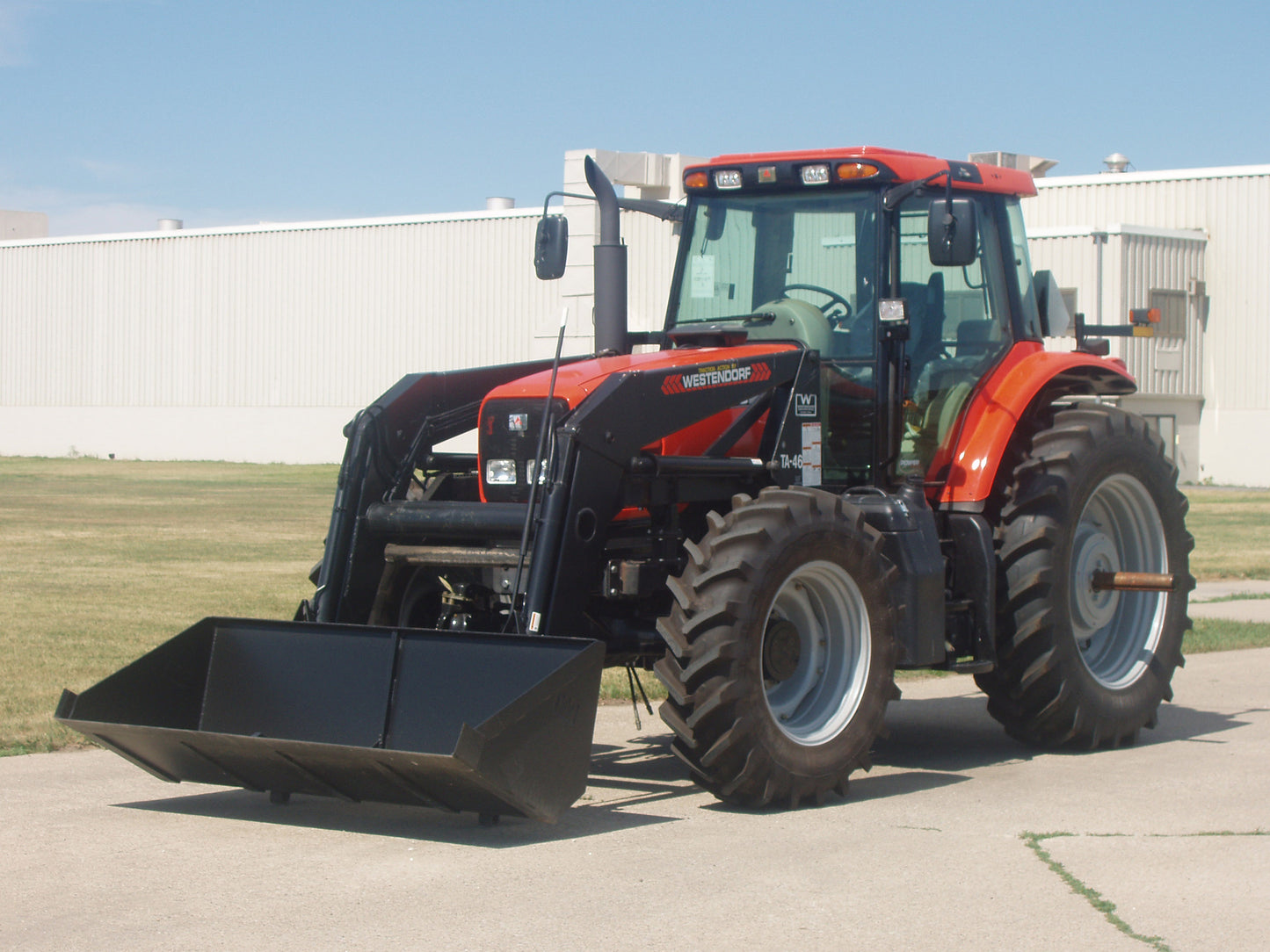 TA-46 Traction Action Series Loader