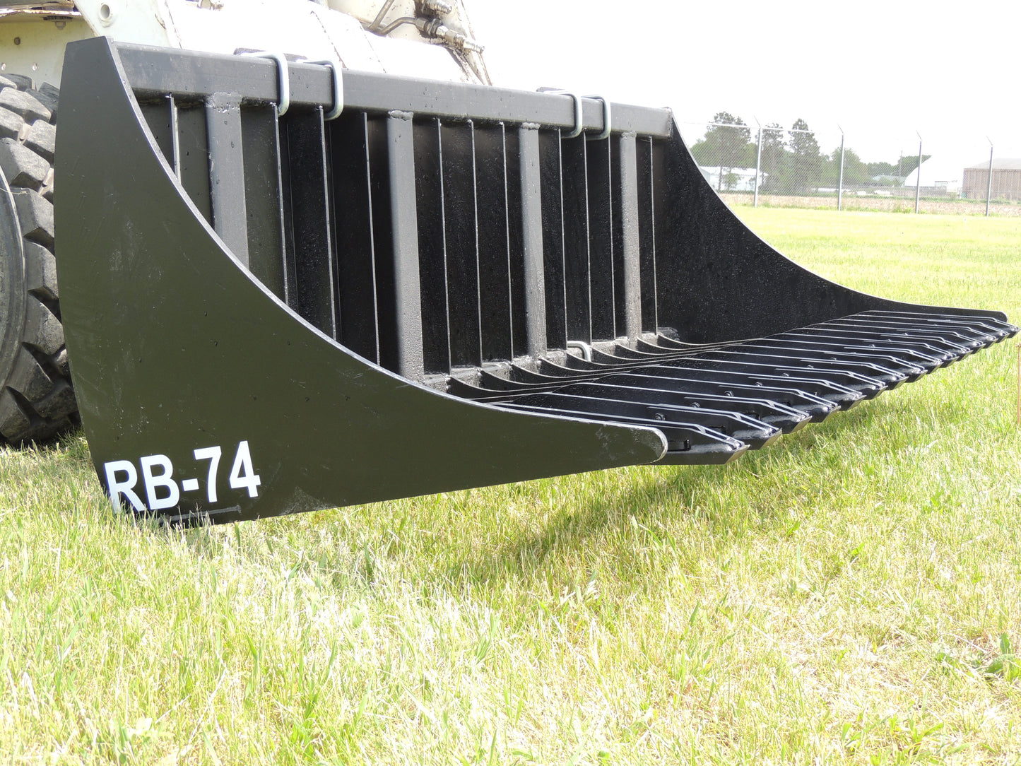 RB-74 Rock Bucket