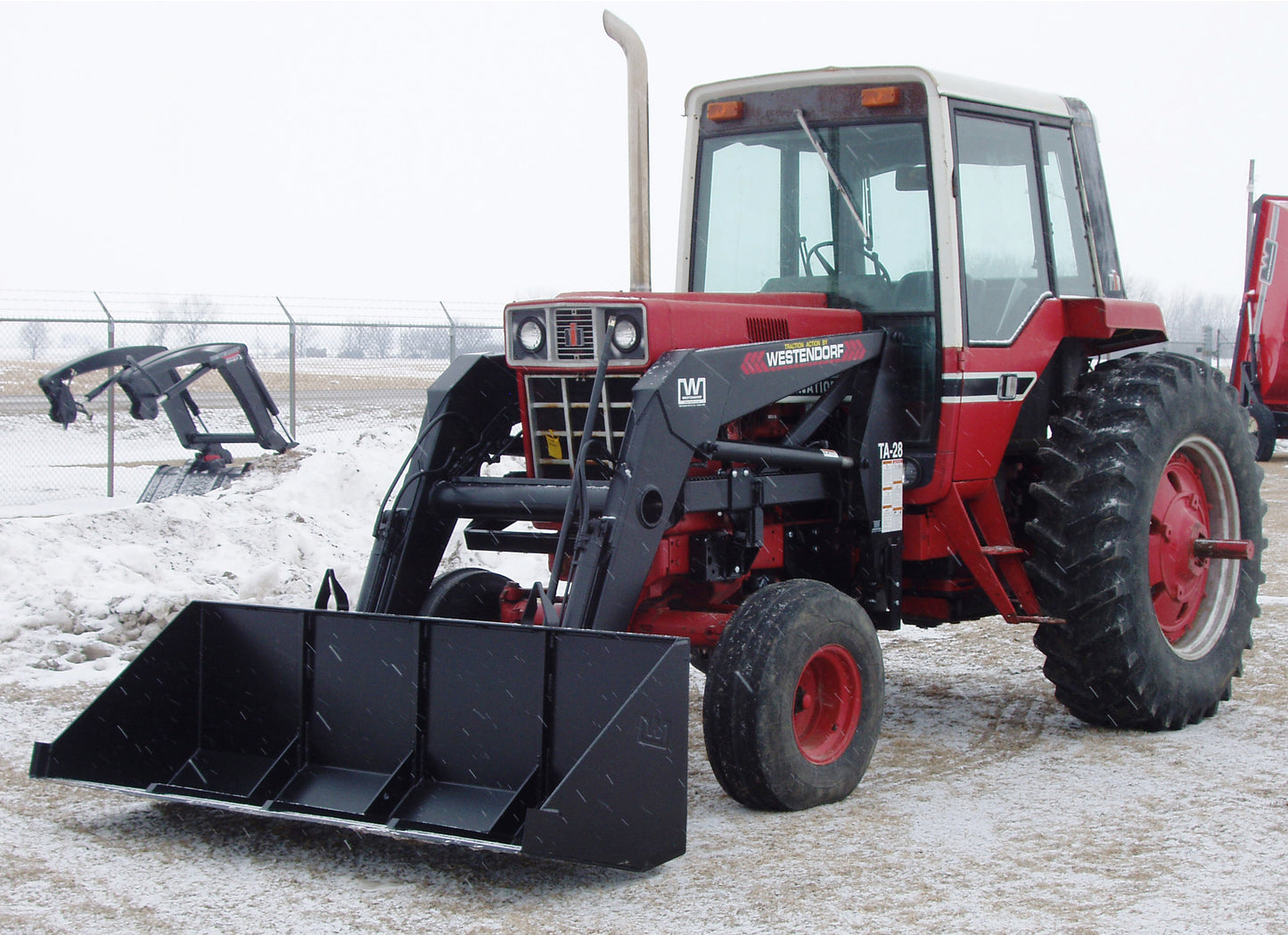 TA-28 Traction Action Series Loader